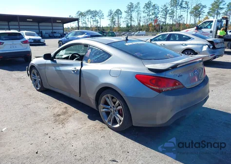 2010 Hyundai Genesis 2.0T Track из США, поврежденный, VIN KMHHT6KD3AU022125